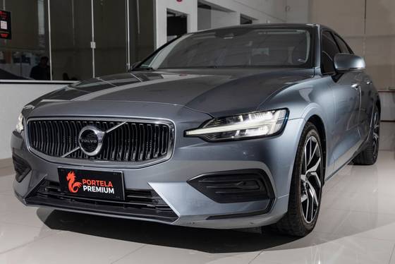 VOLVO S60 2.0 T4 MOMENTUM GASOLINA 4P AUTOMÁTICO